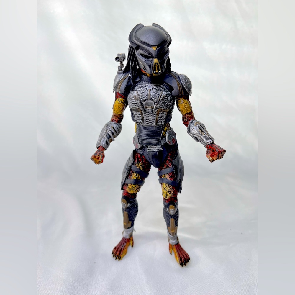 The Fugitive Predator Ultimate 7’’ Action Figure